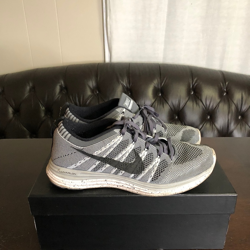 Nike Flyknit Trainer Grey
